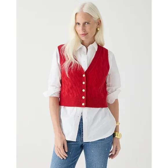 Cashmere cropped cable-knit sweater-vest